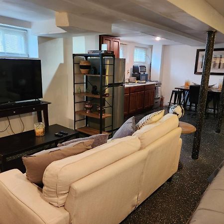 Cozy Studio; Lower Level Unit New York Exterior photo